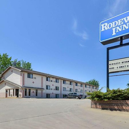 Rodeway Inn Dickinson Exterior photo